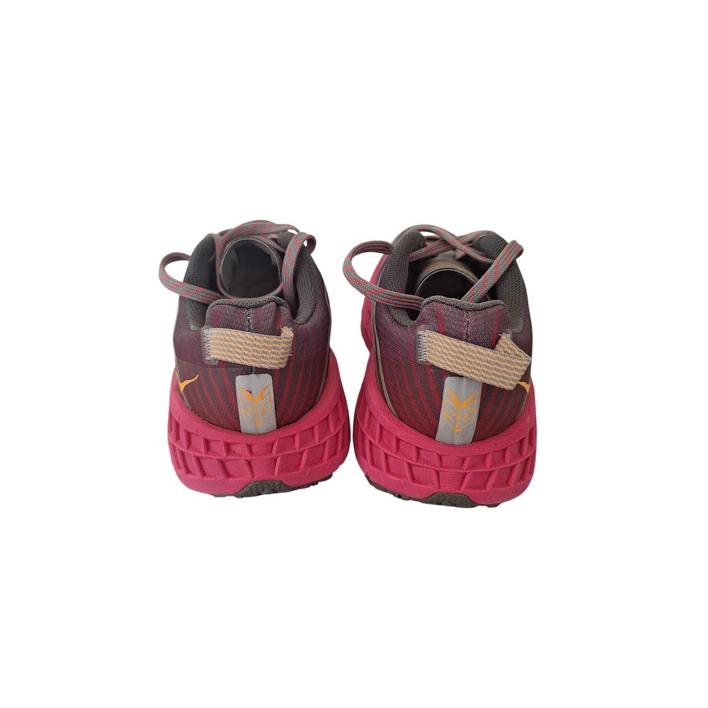 Hoka‎ One One Shoes Womens Size 7 gray pink Speedgoat 4 Trail Running Vibram - Picture 3 of 9